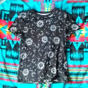 Beautiful stretchy moon and sun T-shirt